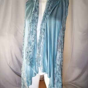 Babaa Teal Lace Shawl